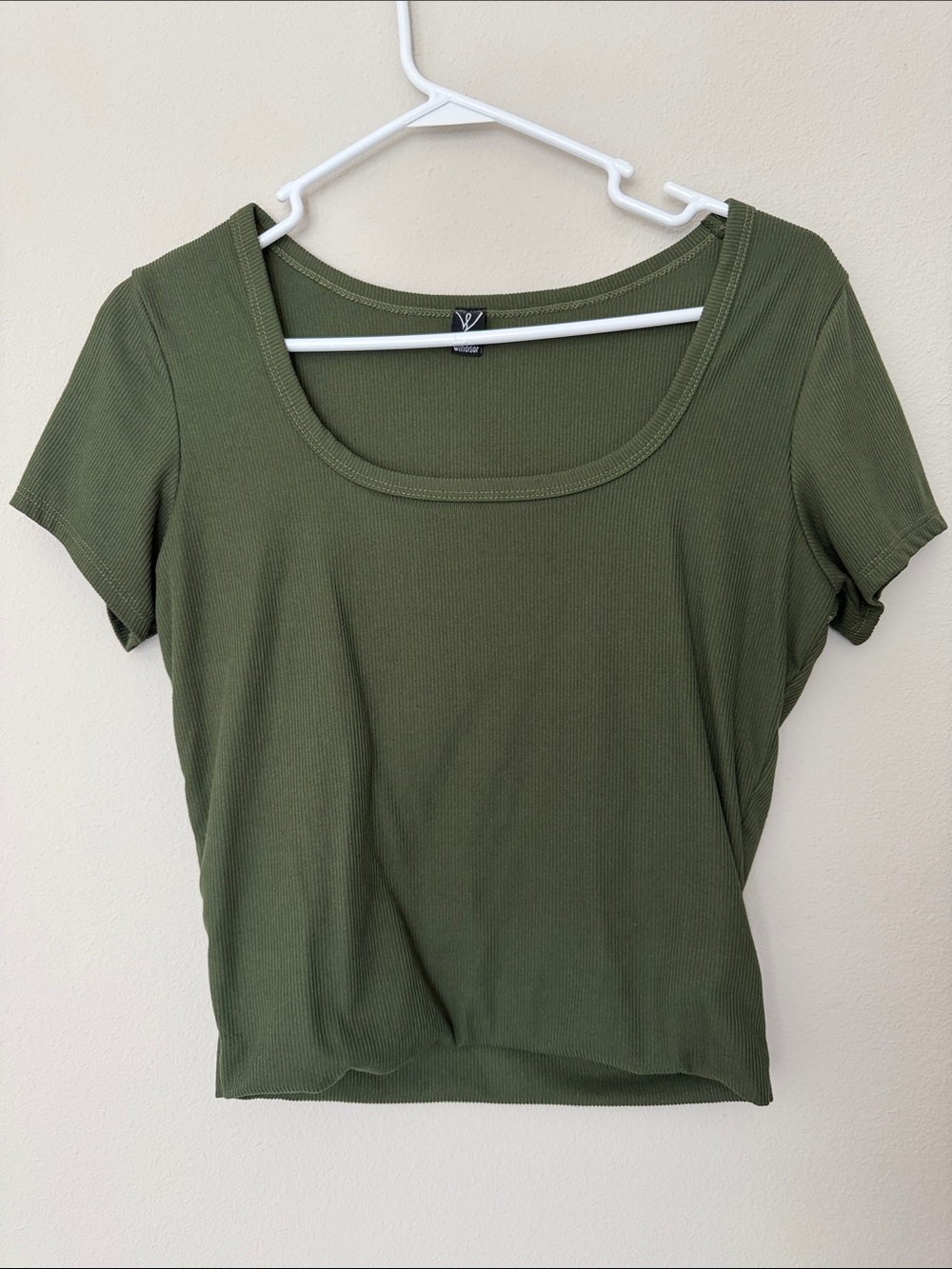 Windsor So Good Women’s Olive Green Ribbed Scoop Neck Long Crop Top